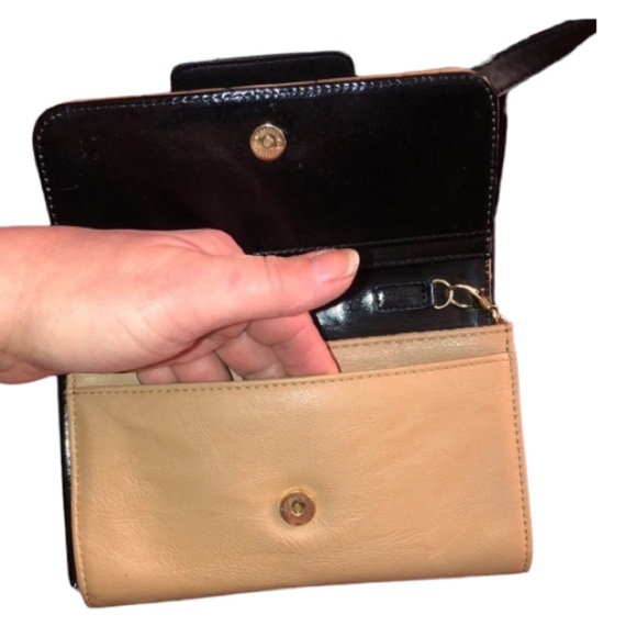 Steve Madden tan quilted black trim crossbody Faux Leather Fits My IPhone 8 Plus - Picture 5 of 13